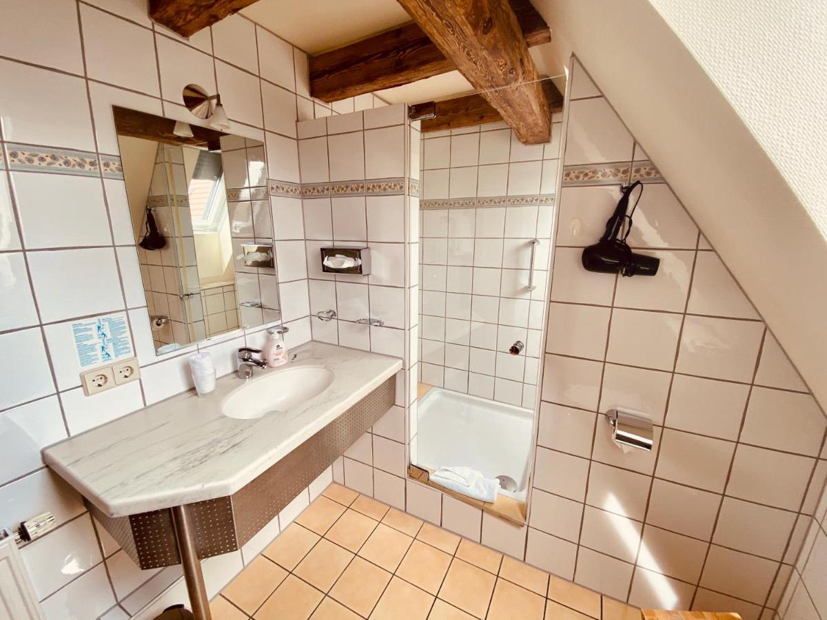 Stadthotel Waldhorn Kirchheim unter Teck Buitenkant foto
